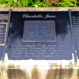 Charlotte Jane Plaque 500sq